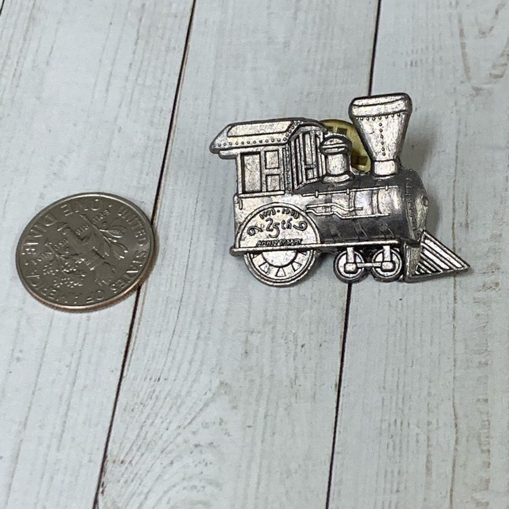 VTG Train Straight Back Pin‎